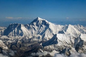 尼泊尔宣布开放秋季登山，8月17日恢复国际航班